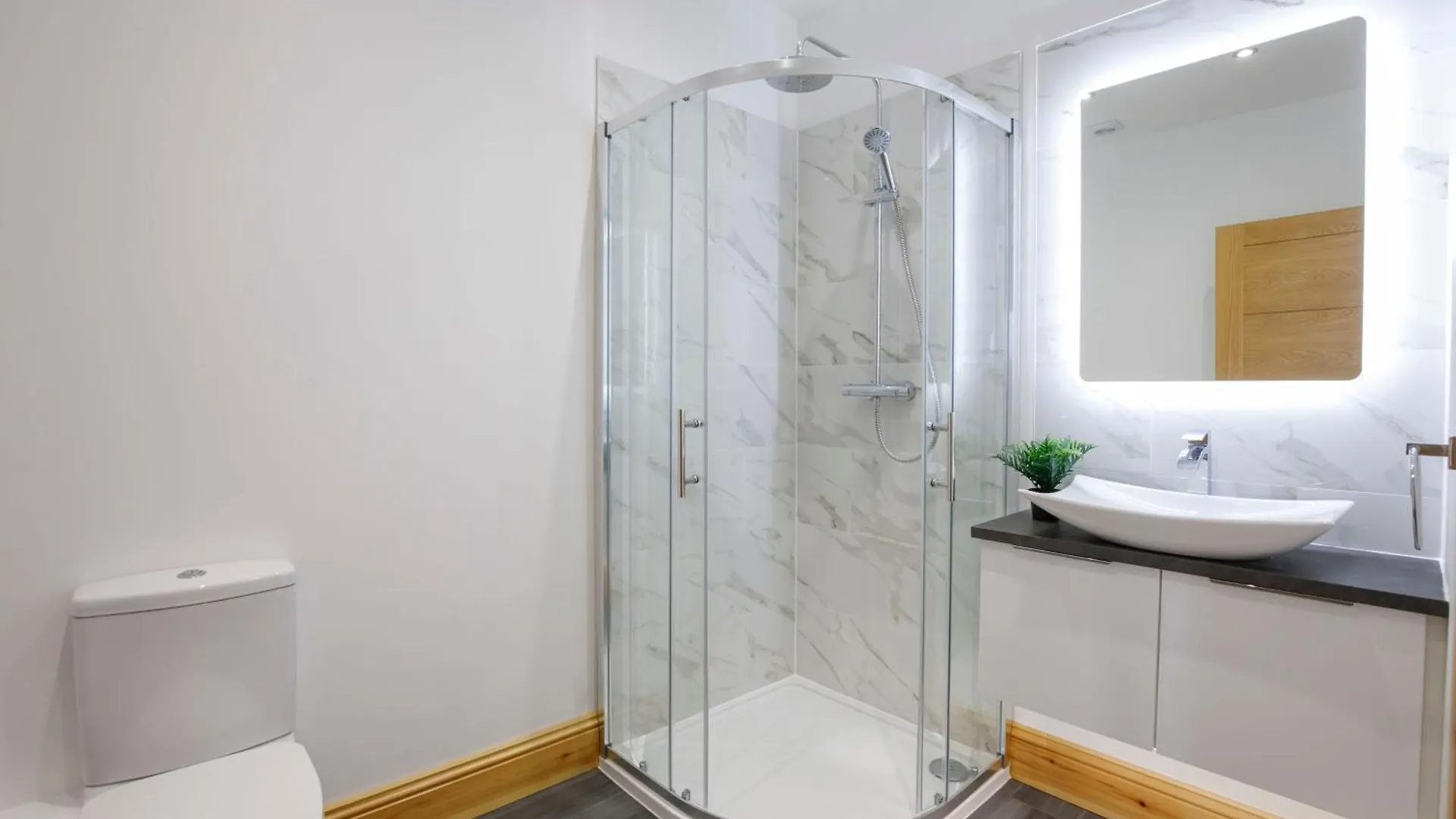 The Hideaway At The Lawrence Apartments York