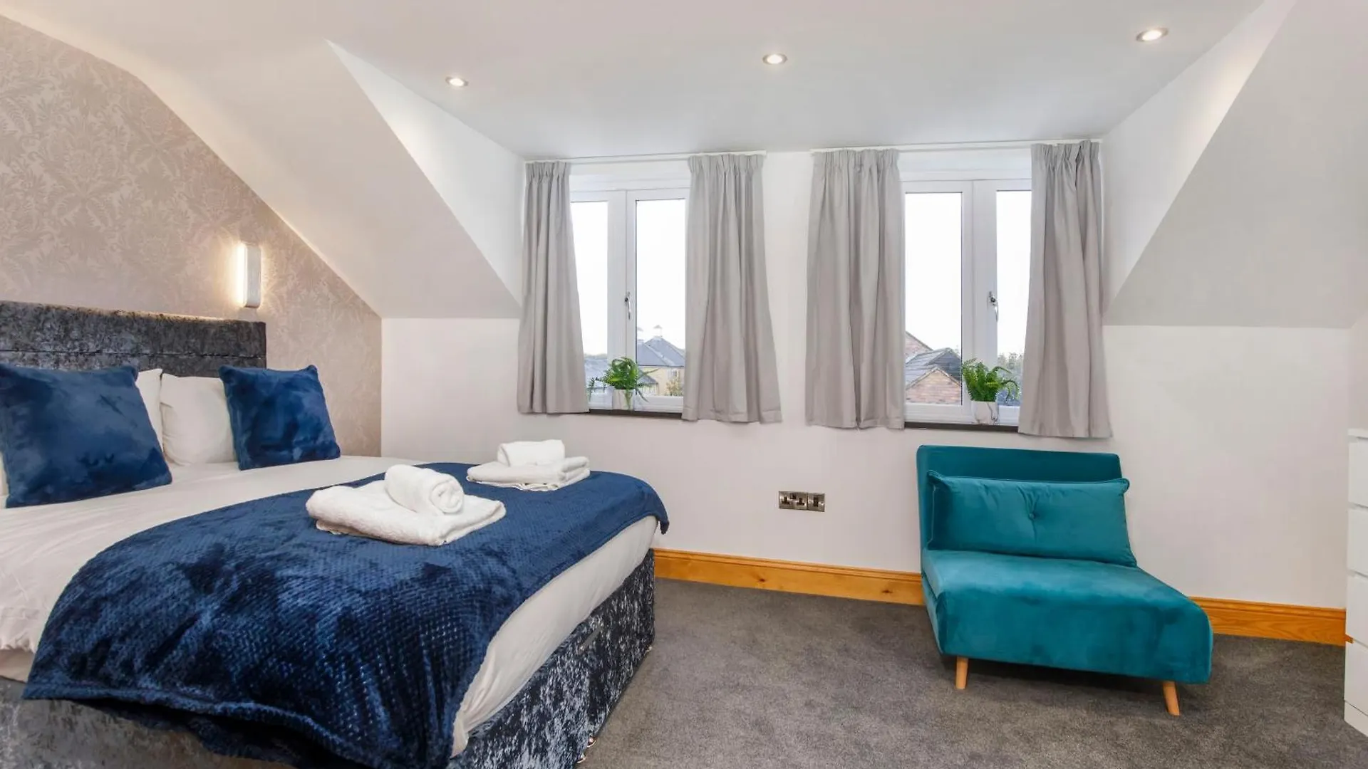 The Hideaway At The Lawrence Apartments York